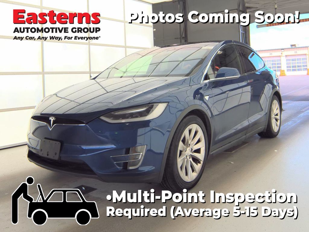 tesla model x 2017 5YJXCBE23HF070231 image